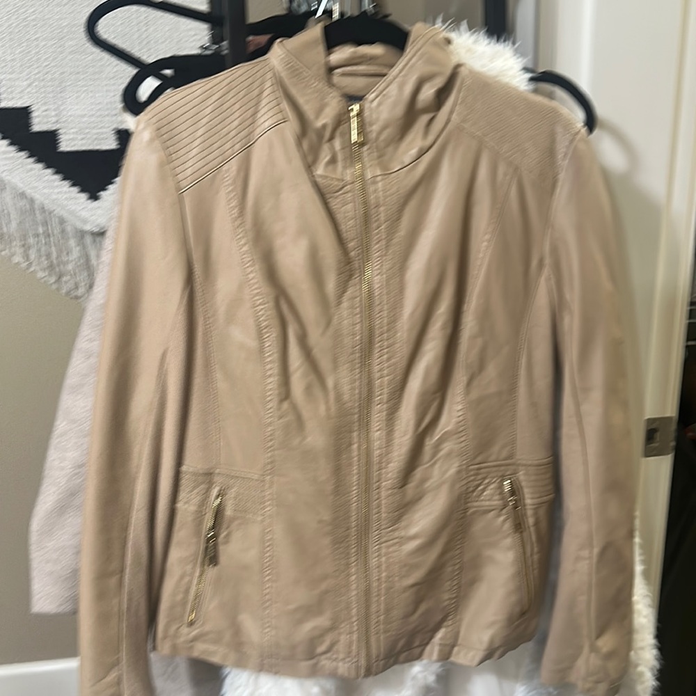 Tan fall jacket Kenneth Cole